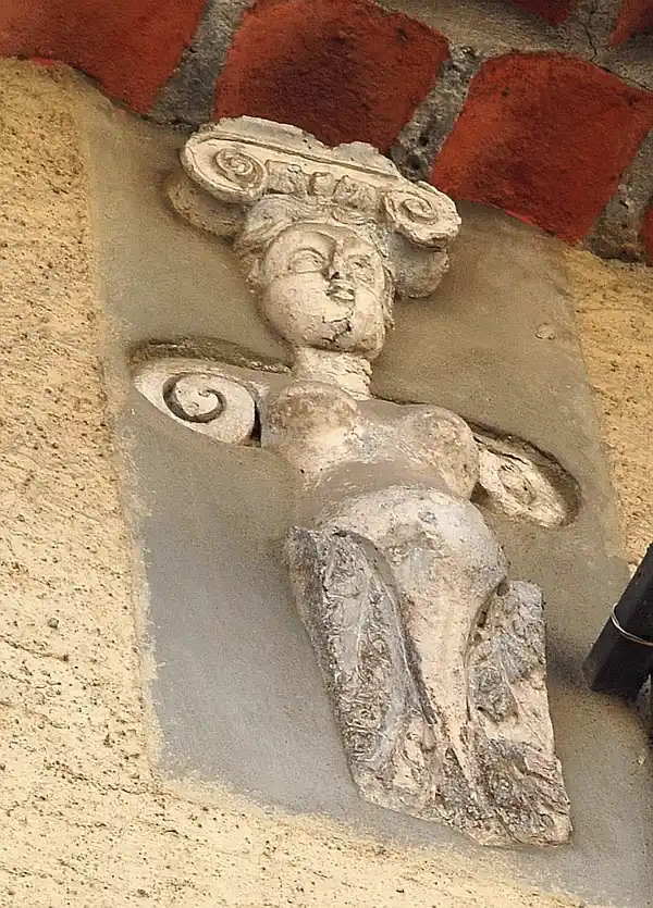 Statue au 21 Rue Coulette Auriol